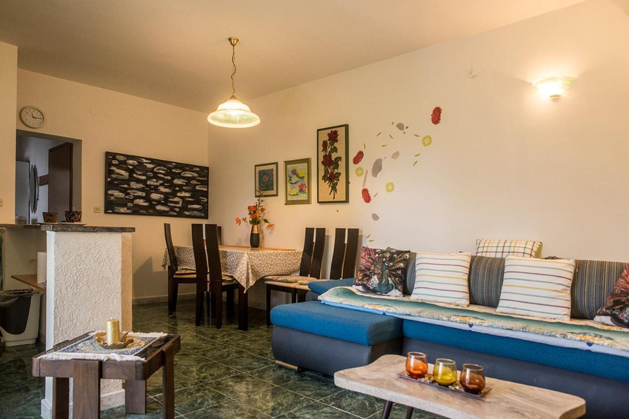 Apartment Lori Fazana Luaran gambar