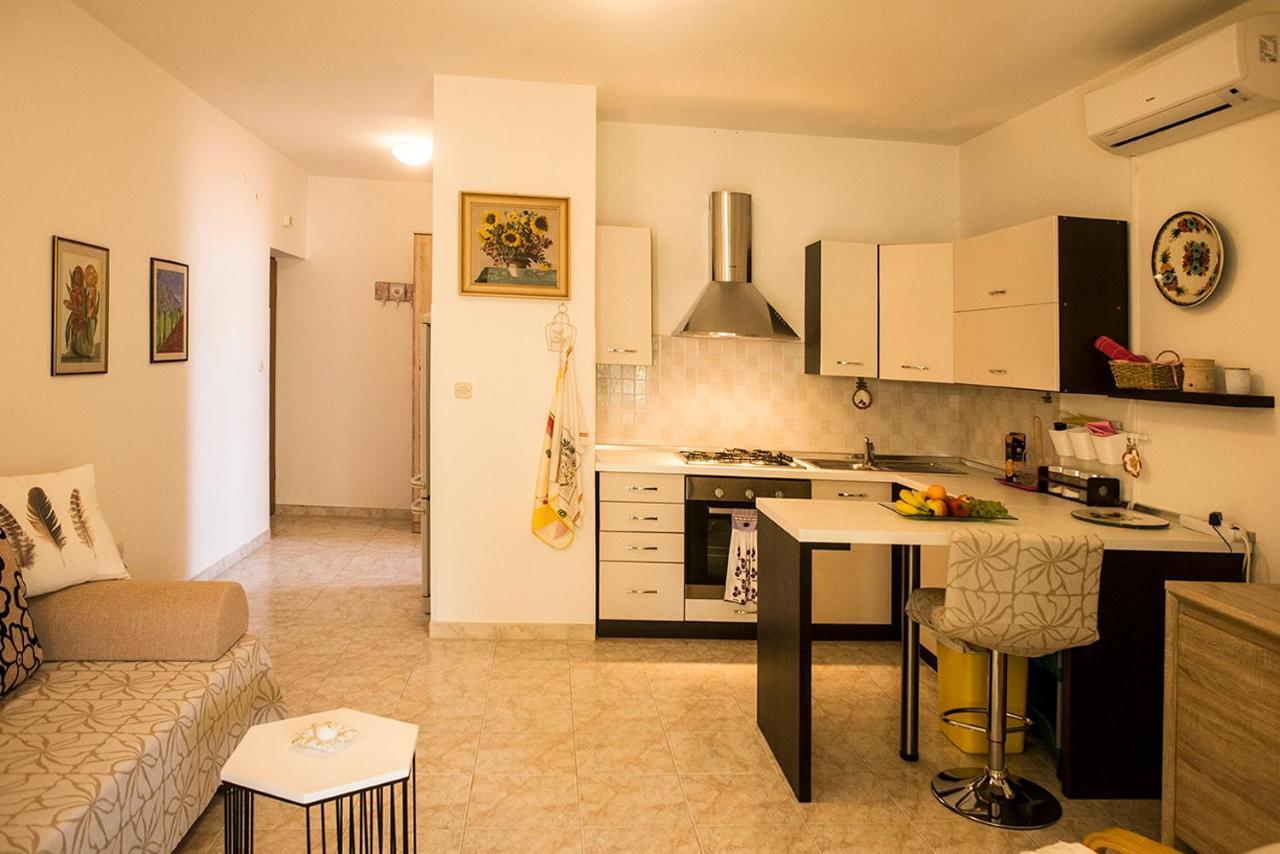 Apartment Lori Fazana Luaran gambar