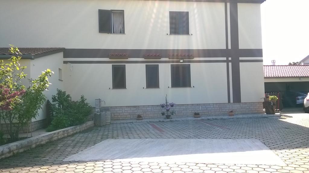 Apartment Lori Fazana Luaran gambar