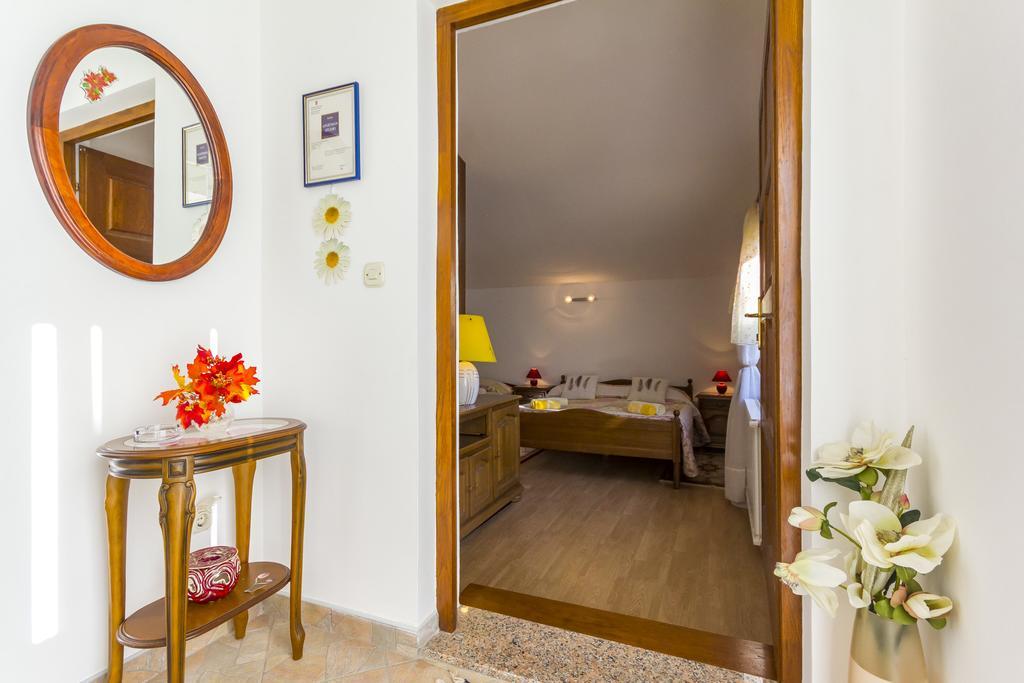 Apartment Lori Fazana Luaran gambar