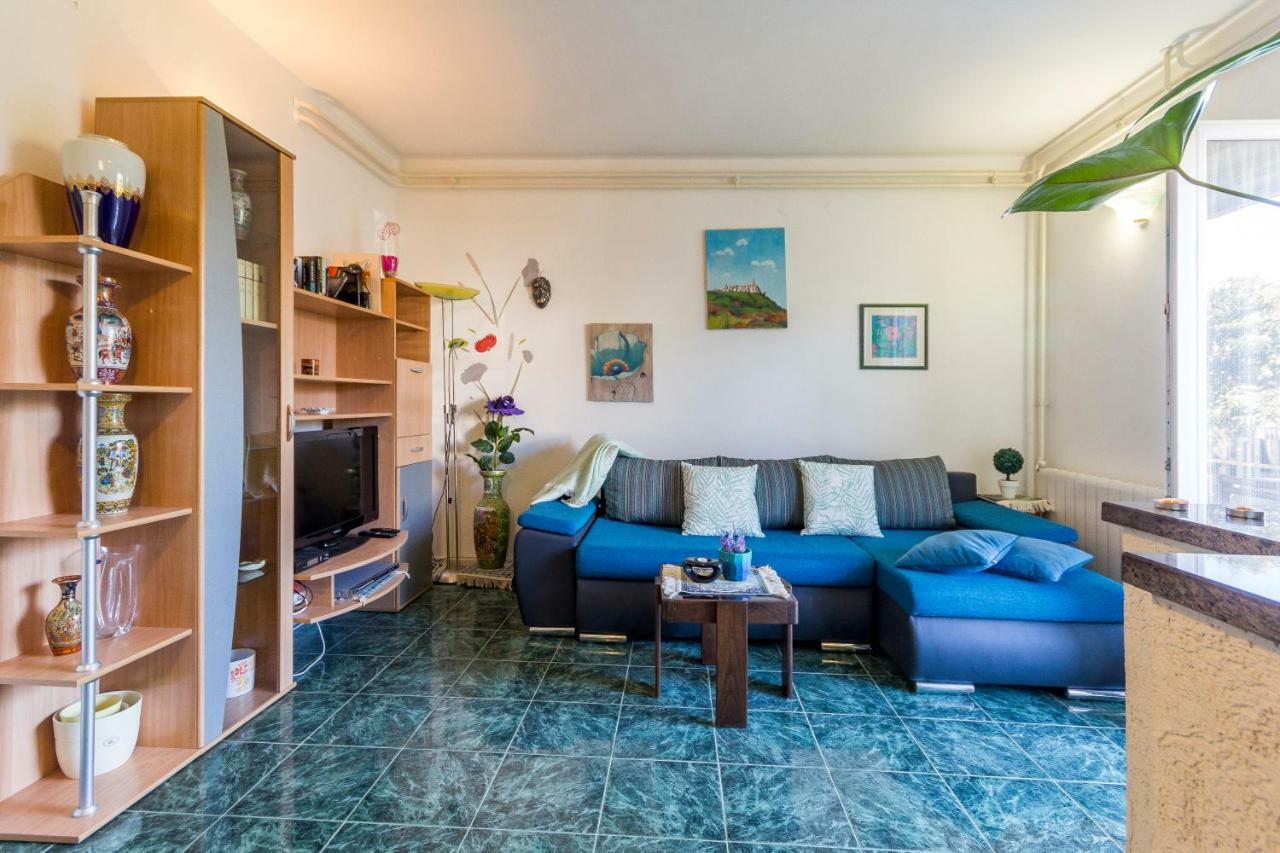 Apartment Lori Fazana Luaran gambar